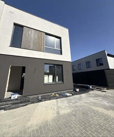 Дуплекс з розпочатими ремонтними роботами - фото 1