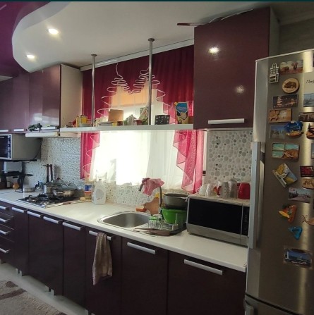 Сдам пол дома с отдельным двором - фото 1