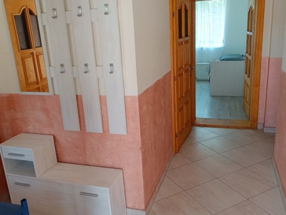 Довгострокова оренда 3-х кімн. будинок. Берегово