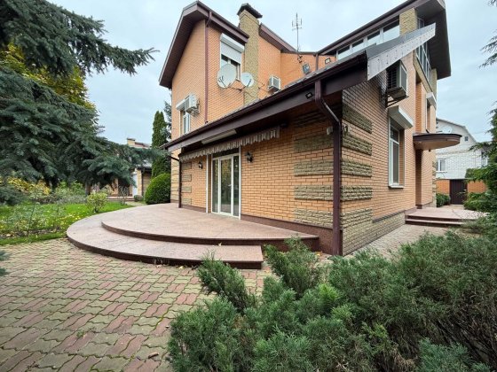 автономний будинок 280 м2 з басейном  м. Вишгород, масив Дніпро Вишгород