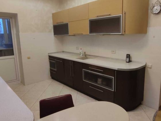 Довгострокова оренда  будинку в пригороді Чорноморська. Чорноморськ