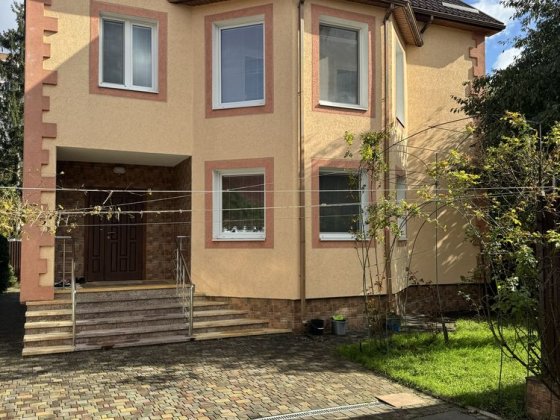 Здається будинок в центрі міста Кам'янець-Подільський