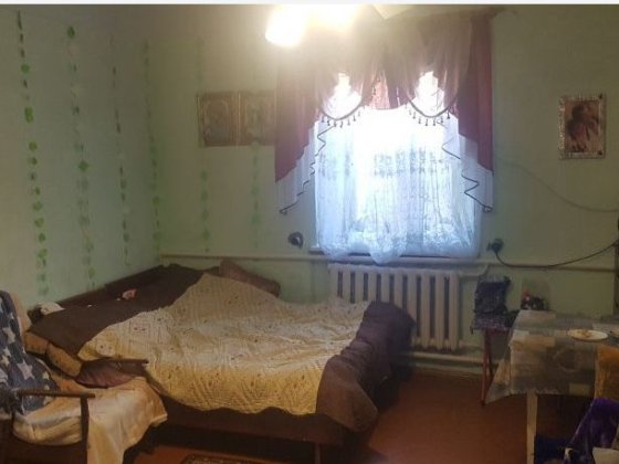 Здається  Будинок . Кам'янець-Подільський