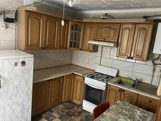 Будинок(типу врем'янка),у довгострокову оренду Хмельницкий