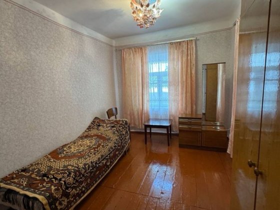 Оренда двох кімнатного будинку вцентрі міста Хмельницкий