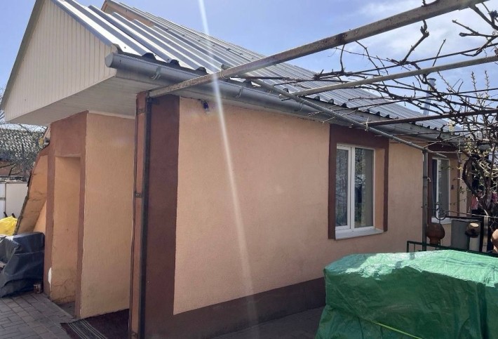 Здам 1 кімнатну частину будинку з косметичним ремонтом! - фото 1