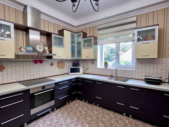 Оренда будинку . В місті . Південно захід Хмельницкий