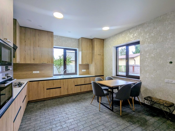 Будинок з газовим опаленням. БЕЗ КОМІСІЇ! До Києва (Новобіличі) 6 км - фото 1