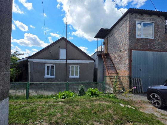 Здається будинок в тихому районі міста Луцк