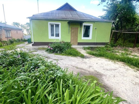 Здається частина будинку в центрі міста Полтава