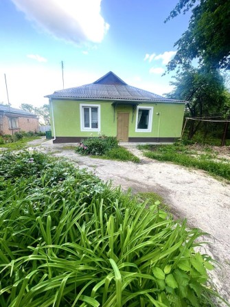 Здається частина будинку в центрі міста - фото 1