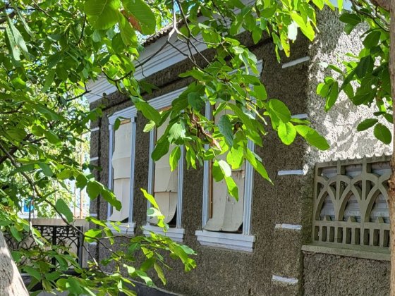 Продаю дом на две семьи.Работаем по програме. Миколаїв