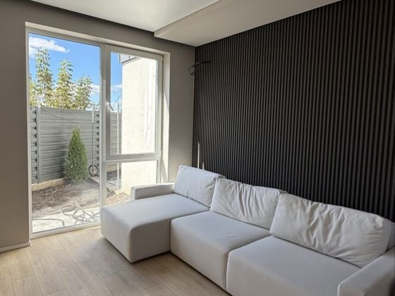 Янісний таунхаус з ремонтом 107 м² + 1 сотка, зручне розташування. Газ Софіївська Борщагівка