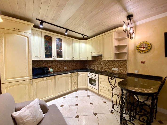 Дом 10 ст. Фонтана ремонт, мебель, техника - фото 1