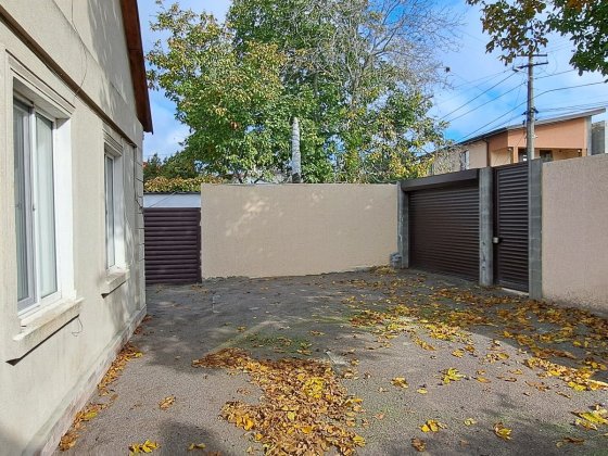 Дом на 7 ст.Б.Фонтана, сразу за АТБ Одеса