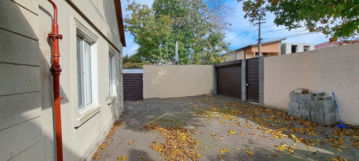 Дом на 7 ст.Б.Фонтана, сразу за АТБ - фото 1