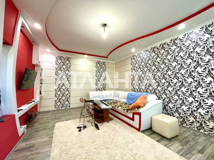 2-этажный дом с ремонтом на Люстдорфской дороге - фото 1