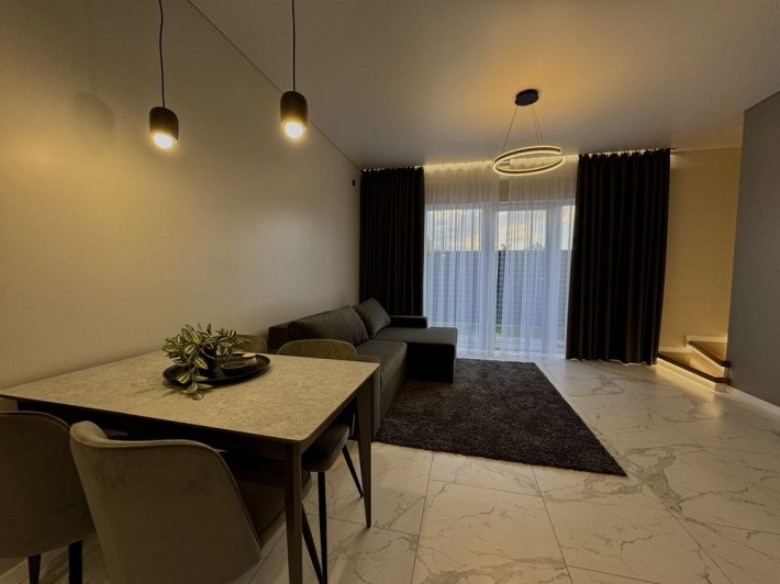 Продаж таунхаусу на Петропавлівській Борщагівці! - фото 1