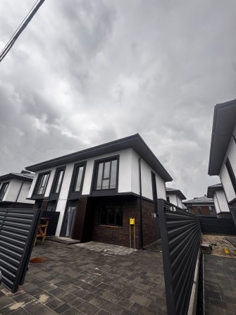 Продаж дуплекса з ремонтом та меблями! - фото 1