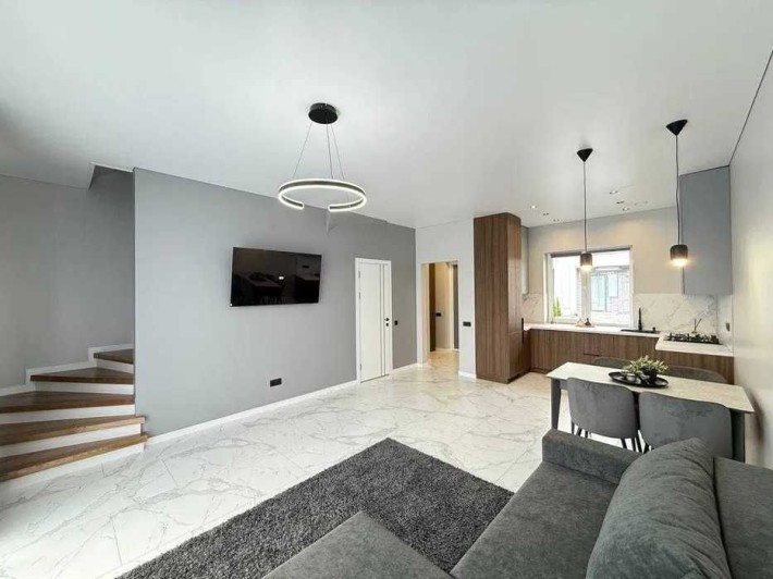 Продаж таунхаус з меблями та технікою Петропавлівська Борщагівка - фото 1