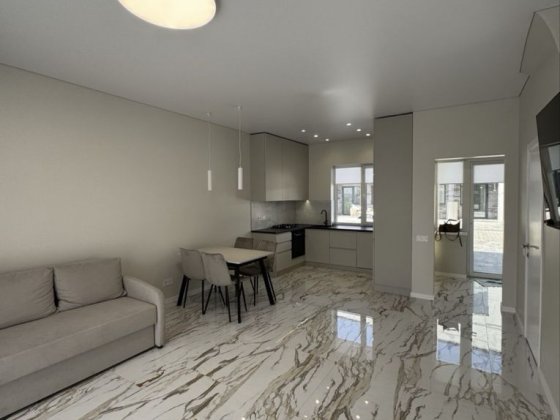 Таун з ремонтом, газ. ЖК Антрацит Петропавловская Борщаговка