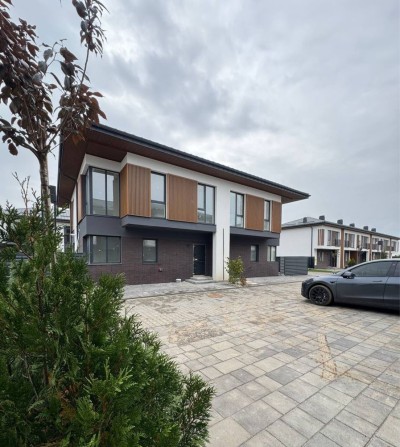 Продаж таунхаусу з ремонтом Garden Village в П. Борщагівці - фото 1