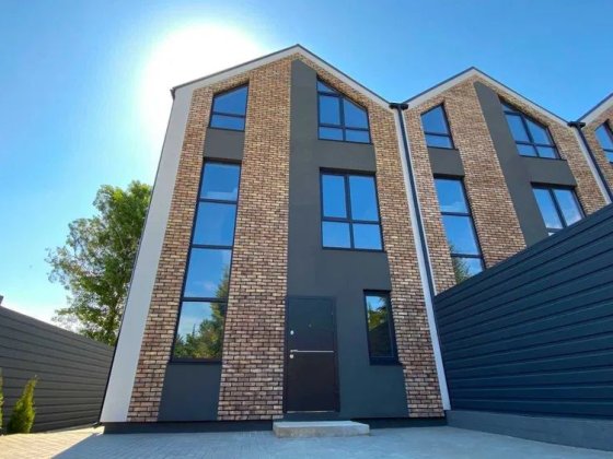 Таунхаус у Петропавлівській Борщагівці | ПРОДАЖ | БЕЗ КОМІСІЇ Петропавлівська Борщагівка