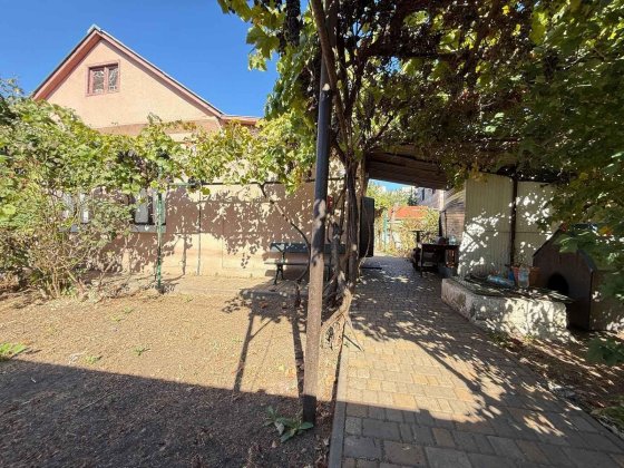 В продаже дом в центре Таирова. (211-970) Одесса