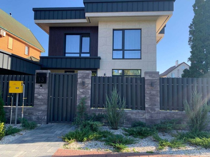 Продаж будинку  в хорошій локації  Без комісії - фото 1