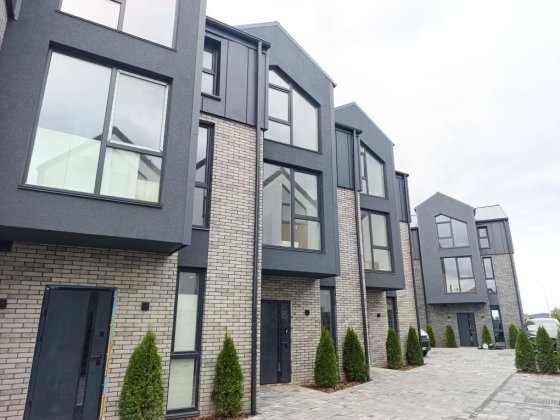 Без %.Продаж таунхаусу з газом у Софіївській Борщагівці!

Пропонуємо с Софіївська Борщагівка