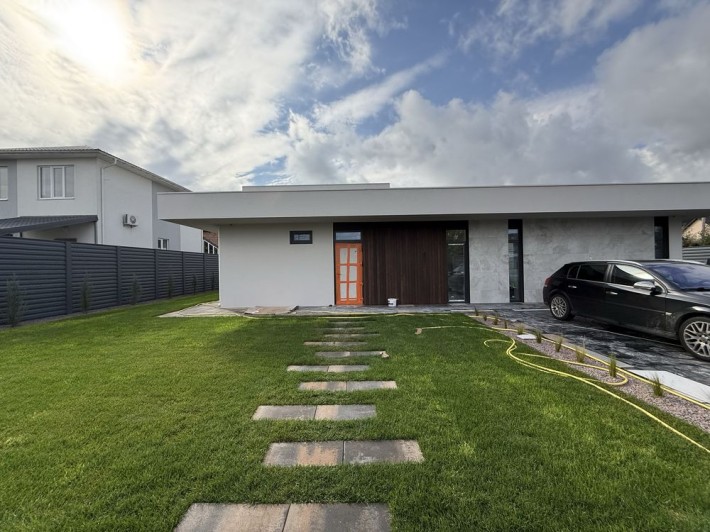 Одноповерховий будинок з ремонтом та меблями ‼️ 180 м2 | 10 соток - фото 1