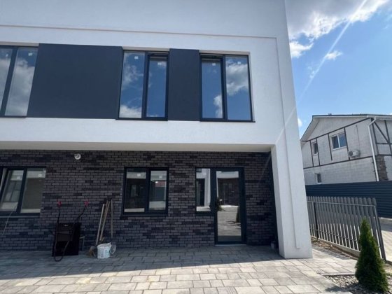 Таунхаус у Петропавлівській Борщагівці | ПРОДАЖ | БЕЗ КОМІСІЇ Петропавлівська Борщагівка