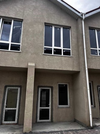 Продается таунхаус в Совиньоне - фото 1