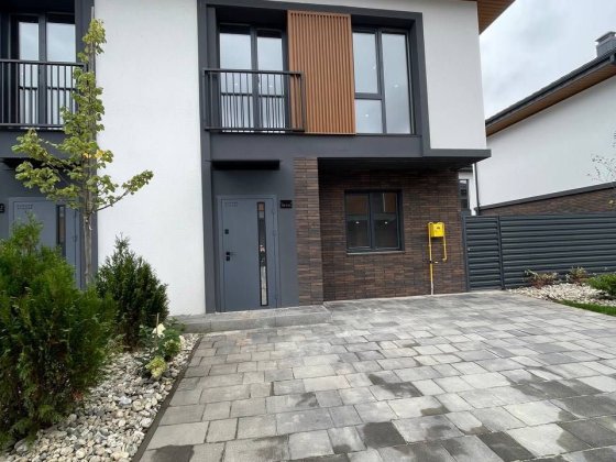 Продається дуплекс з підвалом в Петропавлівській Борщагівці Петропавловская Борщаговка