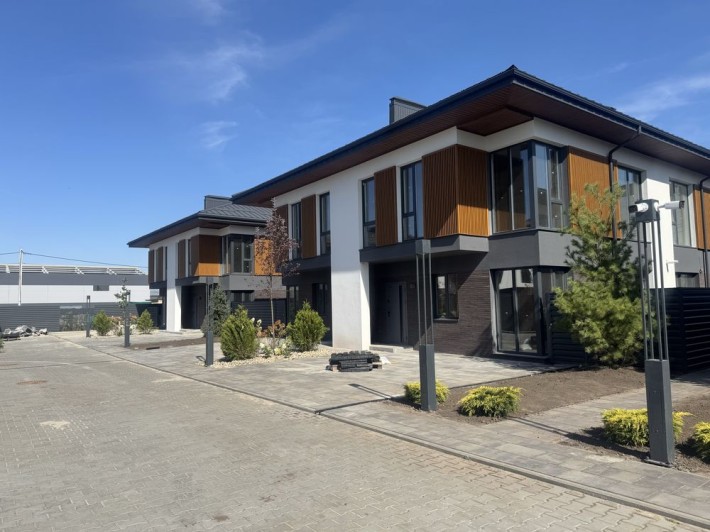 Таунхаус з центральними комунікаціями ‼️ в котеджному містечку - фото 1