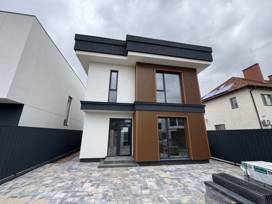 Будинок Петропавлівська Борщагівка Петропавловская Борщаговка