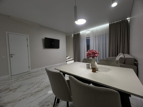 ! ТОП локація/ Таунхаус з ремонтом та меблями 83м2/ ГАЗ/ Без комісії Петропавлівська Борщагівка