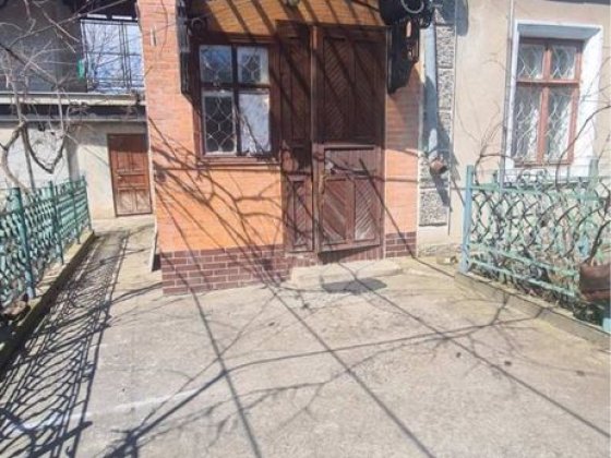 Продам дом в Золотом триугольнике