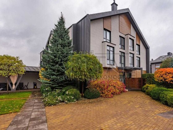 Оренда, Будинок, Київ, Голосіївський район, вул.Лютнева, КМ Коник Київ