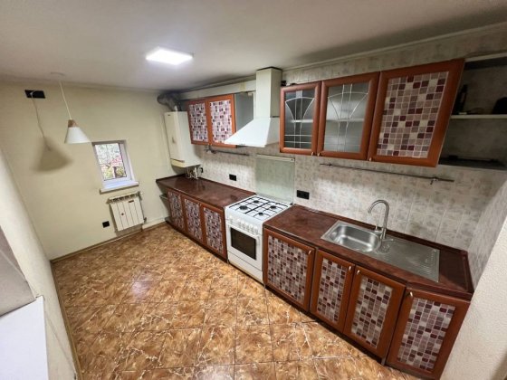 Сдам в оренду 4-х кім будинок на севастопольскій пл пр Лобановського Київ