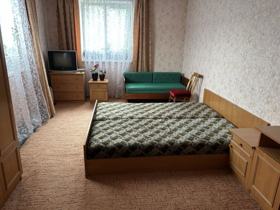 Мовчунівський провулок. Півбудинка. Власний вхід Киев