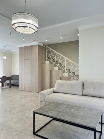 Оренда котеджу в новому районі - фото 1