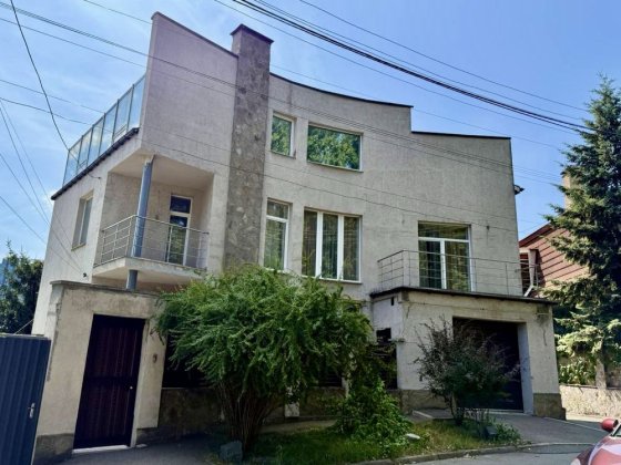 Від власника.Здається будинок у центрі Києва ( Печерськ) . Киев