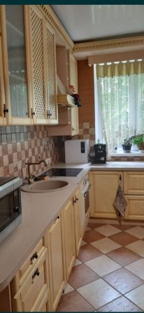 Здам 2Поверх Будинок Центр можливо Короткий Термін оренди - фото 1