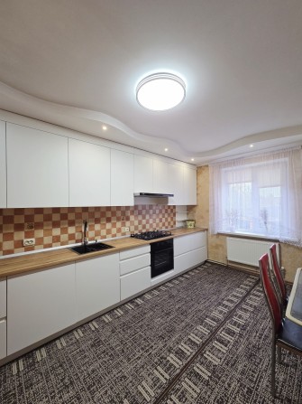 Оренда 3-кім окремого будинку з банею та альтанкою - фото 1