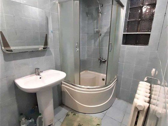 Пр.Науки  дом место для авто, коммуналка входит, 10000грн Дніпро