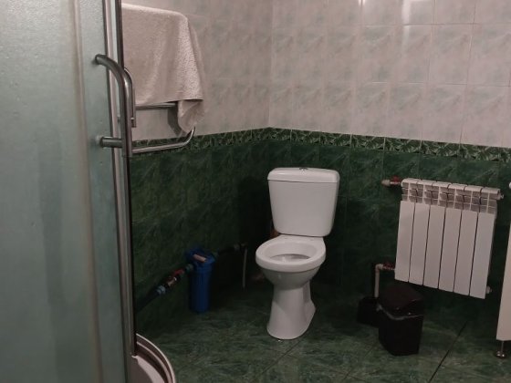 Здається  будинок Космос