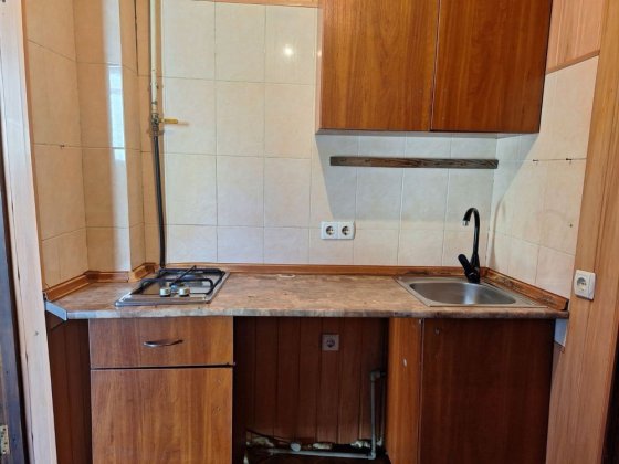 Здам пів будинка