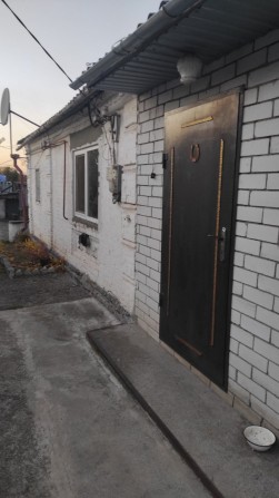 Оренда частини будинка. Р-н Сухачівка (Сухачевка)Комунальні 1/2. - фото 1