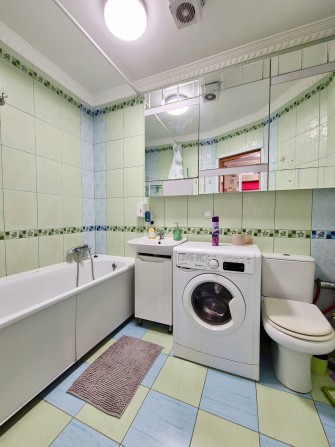 3 Кімнатний.Двоповерховий Будинок В Центрі. - фото 1